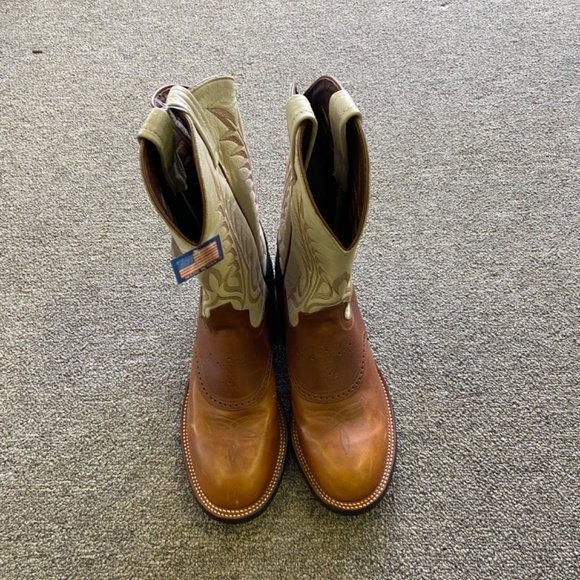 Tony Lama Cushion Comfort shock absorbing handcrafted hand pegged leather boots main image 5